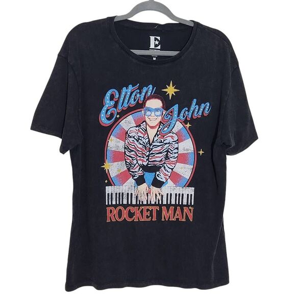 Elton John T-Shirt NWT Size Medium Black Short Sleeve Elton John Rocket Man Tee - Picture 1 of 8